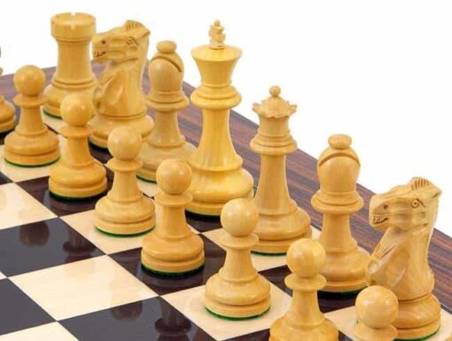 Ensemble "Supreme" Echiquier en Bois d'Erable et de Rose Doré, Jeu d'Echecs en Bois d'Ebene et Buis & Coffret de Rangement en Placage de Racines
